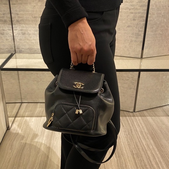2022 Chanel Small Graine Quilted Business Affinity Backpack Black Light Gold CC - Picture 5 of 17
